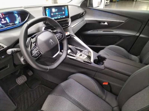 Peugeot 3008 225 e-EAT8 Allure Pack