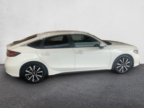 Honda Civic 2.0 i-MMD Elegance CVT