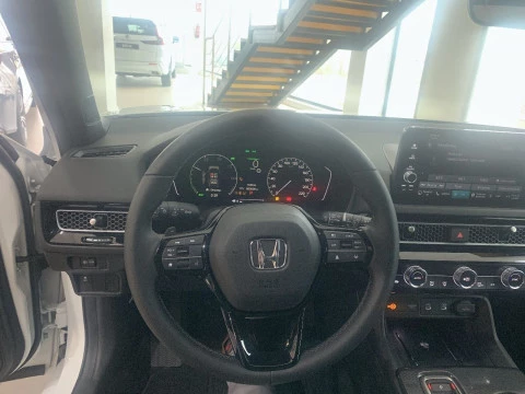 Honda Civic 2.0 i-MMD Elegance CVT