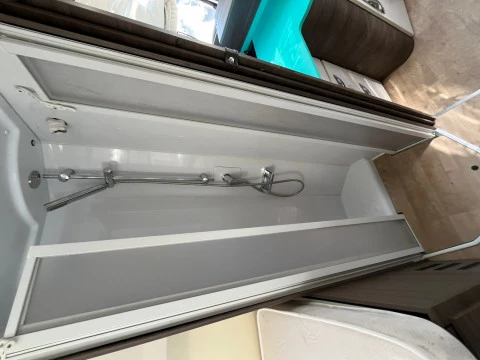 MCLOUIS NEVIS NEVIS 873