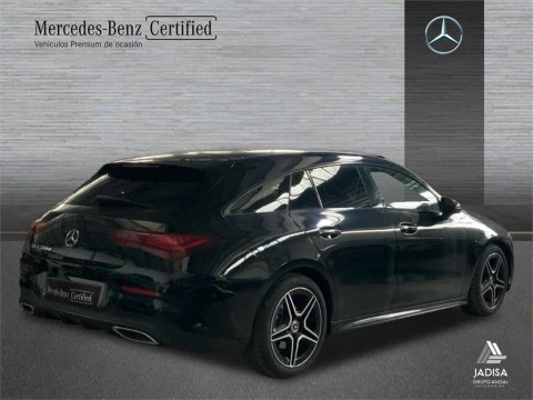 Mercedes-Benz CLA 200 D DCT Shooting Brake