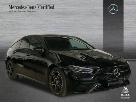 Mercedes-Benz CLA 200 D DCT Shooting Brake
