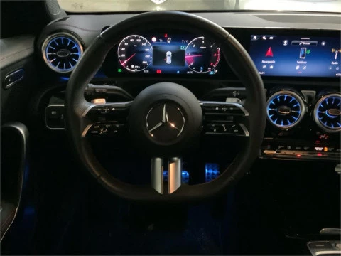 Mercedes-Benz CLA 200 D DCT Shooting Brake