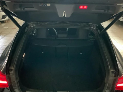 Mercedes-Benz CLA 200 D DCT Shooting Brake