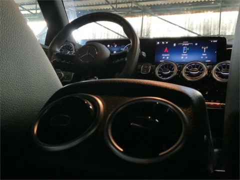 Mercedes-Benz CLA 200 D DCT Shooting Brake