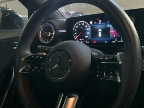 Mercedes-Benz CLA 200 D DCT Shooting Brake