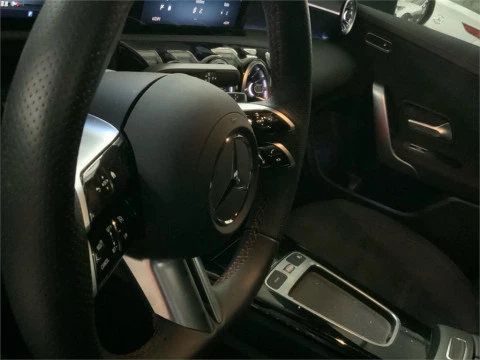 Mercedes-Benz CLA 200 D DCT Shooting Brake