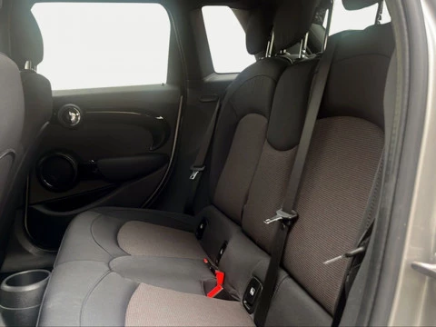 MINI COOPER 5 PUERTAS