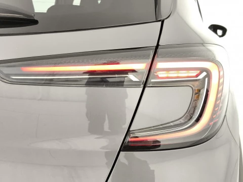 Renault Captur techno Eco-G 100cv (74 kW)