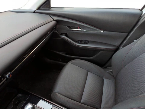 Mazda CX-30 2025 2.5L E-SKYACTIV G MHEV 103KW (140CV) 6MT FWD HOMURA