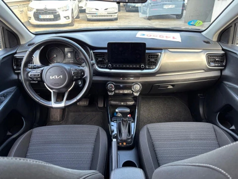 Kia Stonic DRIVE 1.0 T-GDI 120CV MHEV DCT 5P