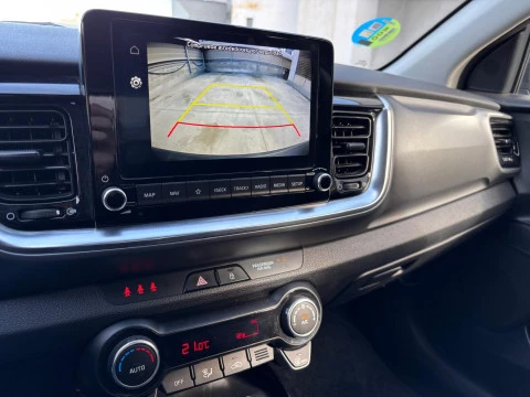 Kia Stonic DRIVE 1.0 T-GDI 120CV MHEV DCT 5P