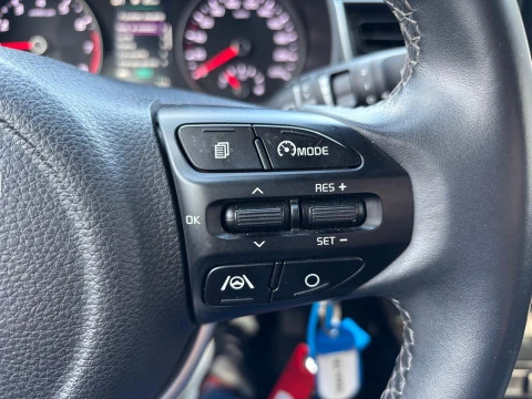 Kia Stonic DRIVE 1.0 T-GDI 120CV MHEV DCT 5P