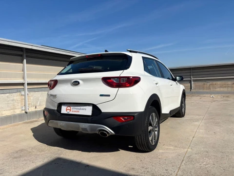 Kia Stonic DRIVE 1.0 T-GDI 120CV MHEV DCT 5P