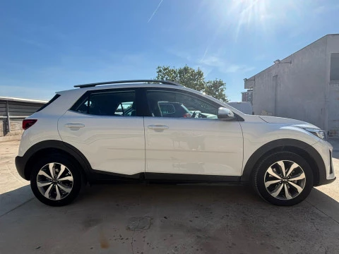 Kia Stonic DRIVE 1.0 T-GDI 120CV MHEV DCT 5P