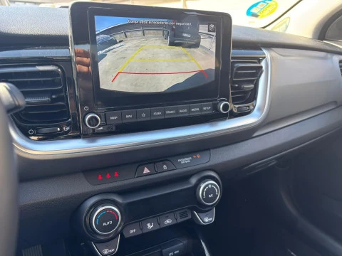 Kia Stonic DRIVE 1.0 T-GDI 120CV MHEV DCT 5P