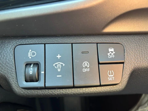 Kia Stonic DRIVE 1.0 T-GDI 120CV MHEV DCT 5P