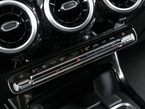 Mercedes-Benz CLA CLA 200 Shooting Brake