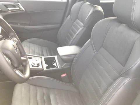 Mitsubishi Outlander  PHEV KAITEKI 4WD