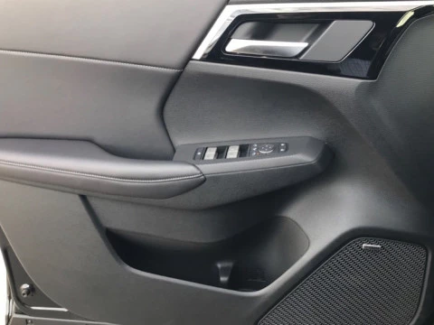 Mitsubishi Outlander  PHEV KAITEKI 4WD