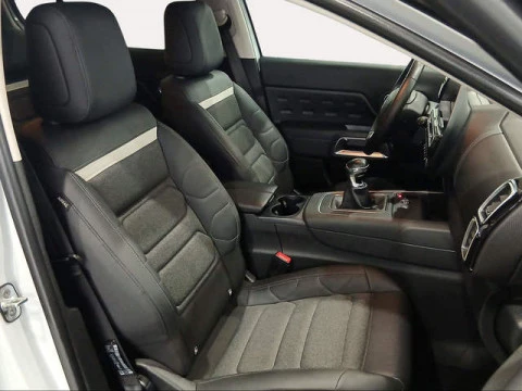 Citroën C5 Aircross PureTech 130 S&S Plus 96 kW (131 CV)