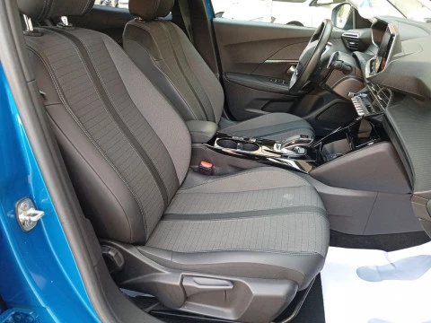 Peugeot 2008 Allure BlueHDI 130 S&S EAT8