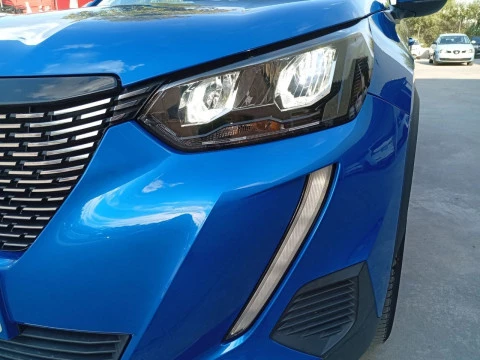 Peugeot 2008 Allure BlueHDI 130 S&S EAT8