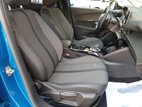 Peugeot 2008 Allure BlueHDI 130 S&S EAT8