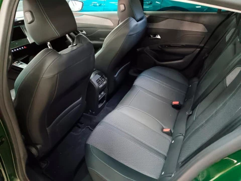 Peugeot 308 1.2 PURETECH 130 EAT8 ALLURE PACK 5P