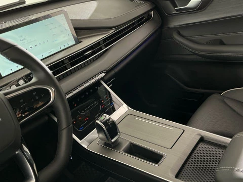 EBRO S400 1.5 DHE HEV Excellence CVT