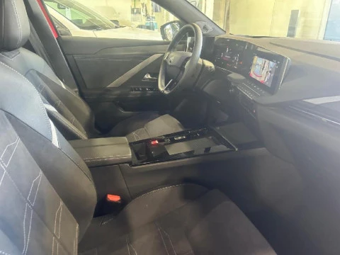 Opel Astra fam. BEV 54KW GS AUTO 5P