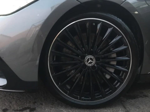 Mercedes-Benz EQE  350