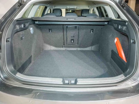 Skoda Superb Combi 1.5 TSI m-HEV 110kW DSG Selection