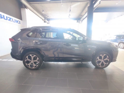 Suzuki Across 2.5 PHEV 4WD