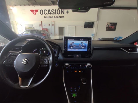 Suzuki Across 2.5 PHEV 4WD