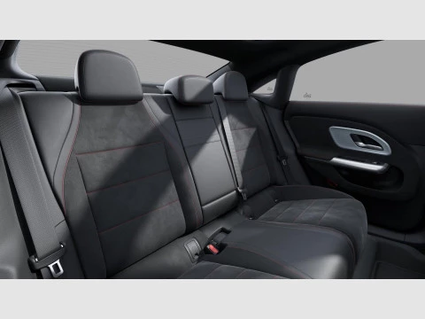 Mercedes-Benz CLA  180 con tecnologia hibrida