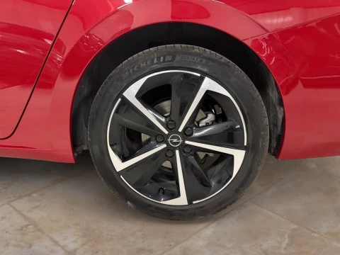 Opel Astra 1.2T XHT Hybrid 100kW (136CV) GS eDCT