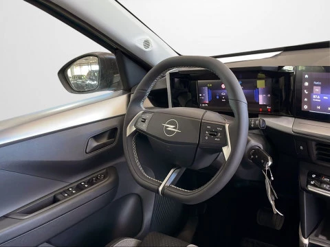 Opel Frontera 1.2T XHT Hybrid eDCT6 81kW Edition