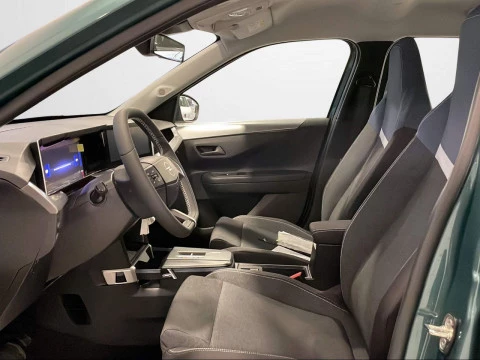 Opel Frontera 1.2T XHT Hybrid eDCT6 81kW Edition