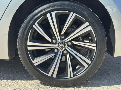 Toyota Corolla 5P Style 125H e-CVT