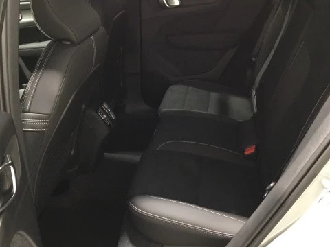 Volvo XC40 XC40 CORE B3 MILD HYBRID GASOLINA