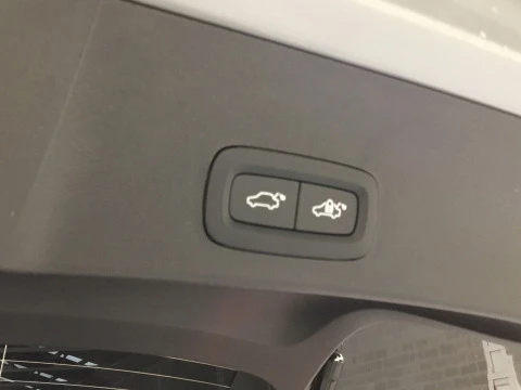 Volvo XC40 XC40 CORE B3 MILD HYBRID GASOLINA