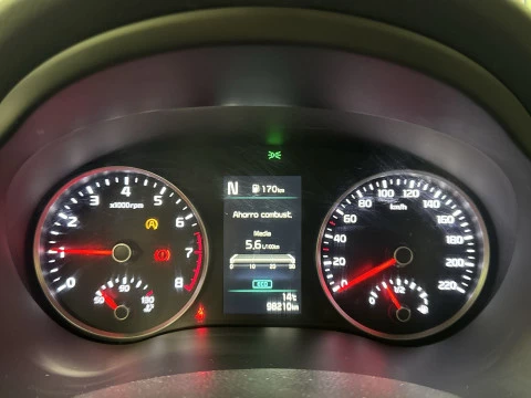 Kia Stonic 1.0 T-GDi MHEV iMT Concept 88 kW (120 CV)