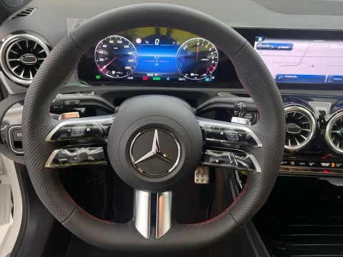 Mercedes-Benz Clase A 250 e con tecnología híbrida EQ