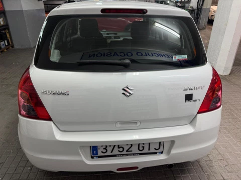 Suzuki Swift 1.3 GLX 5p