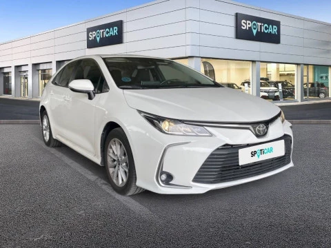 Toyota Corolla Sedán 1.33 VVT-i Dual Active