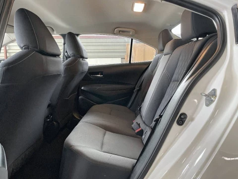 Toyota Corolla Sedán 1.33 VVT-i Dual Active