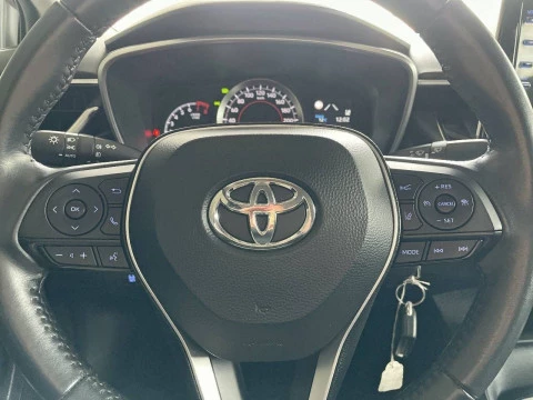 Toyota Corolla Sedán 1.33 VVT-i Dual Active