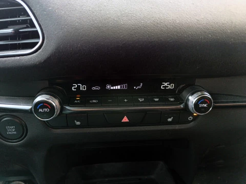 Mazda CX-30 2.0 E-SKYACTIV-X MHEV NAGISA 186CV 6MT