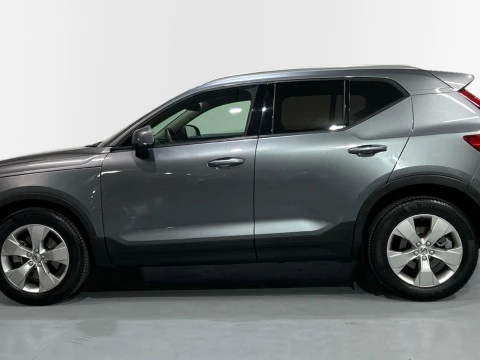 Volvo XC40 2.0 T4 MOMENTUM AUTO 190 5P